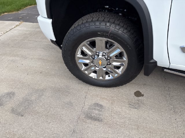 2026 Chevrolet Silverado 3500HD High Country - Photo 28