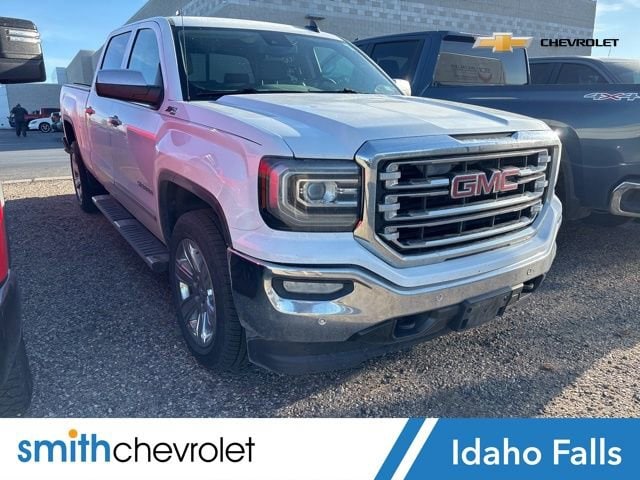 2017 GMC Sierra 4WD Crew Cab Short Box SLT's photo