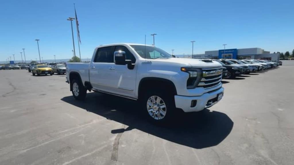 New 2025 Chevrolet Silverado 3500 HD High Country Truck