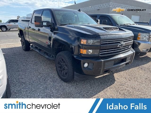 2019 Chevrolet Silverado HD LTZ 4WD Crew Cab Standard Box's photo