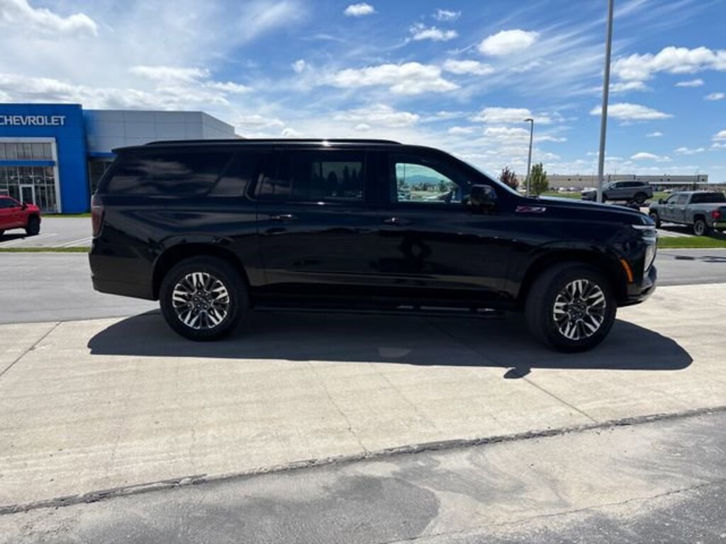 Used 2025 Chevrolet Suburban Z71 SUV