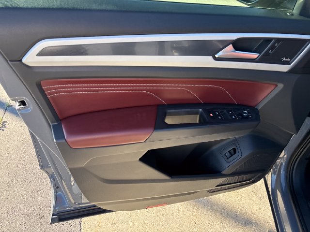 2022 Volkswagen Atlas Cross Sport SEL Premium R-Line - Photo 10