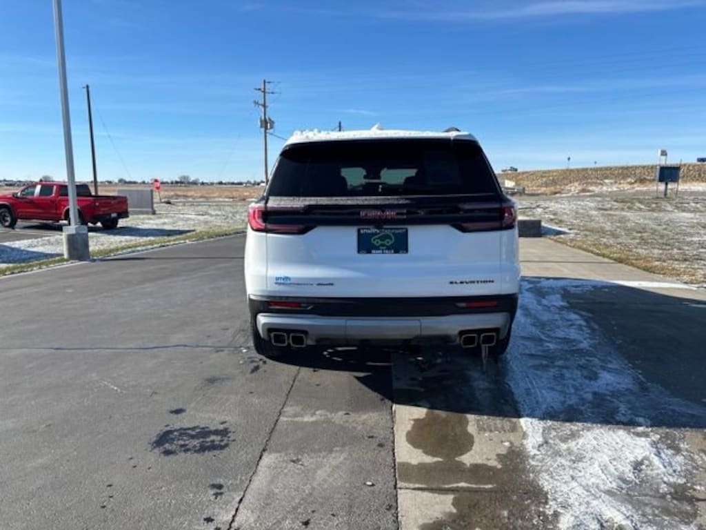 Used 2025 GMC Acadia Elevation SUV