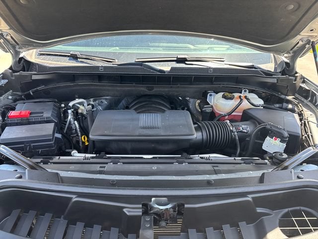 2025 Chevrolet Suburban Z71 - Photo 25
