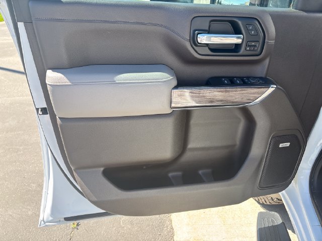 2023 Chevrolet Silverado 3500HD LTZ - Photo 10