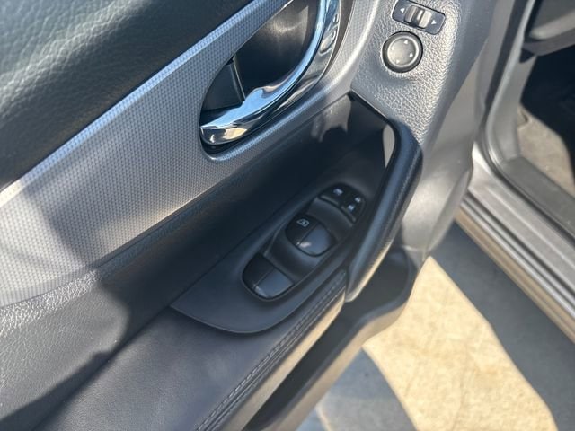 2020 Nissan Rogue Sport SL - Photo 11