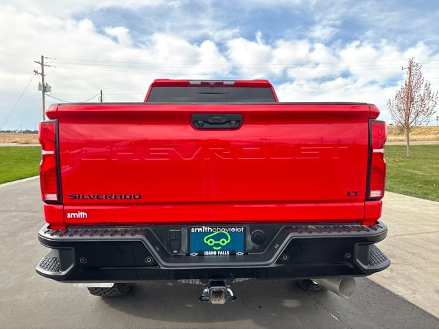 2025 Chevrolet Silverado 3500HD LT photo 4