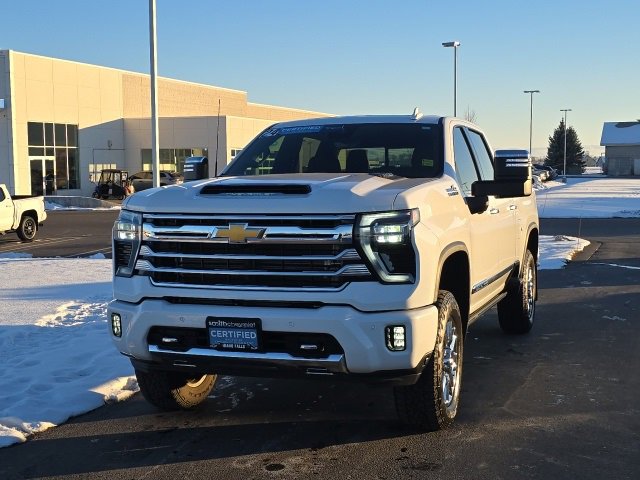 2024 Chevrolet Silverado 3500HD High Country photo 2