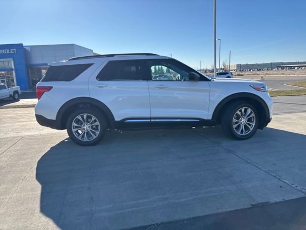 Used 2022 Ford Explorer XLT SUV