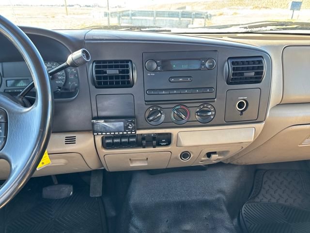 2007 Ford F-550 - Photo 17