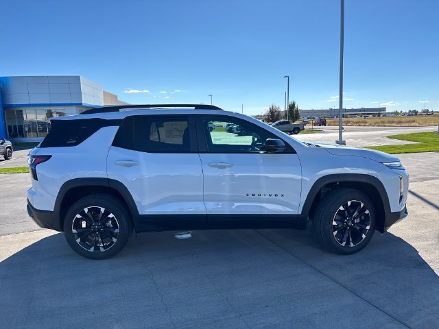 2027 Chevrolet Equinox RS - Photo 2