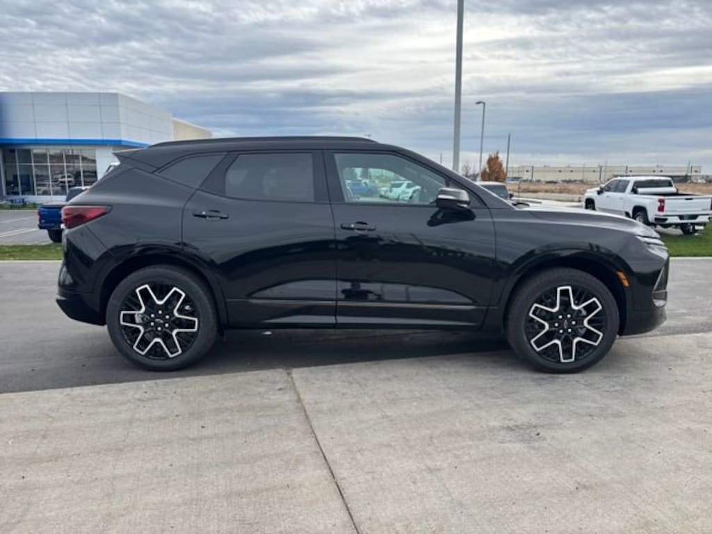 New 2025 Chevrolet Blazer RS SUV