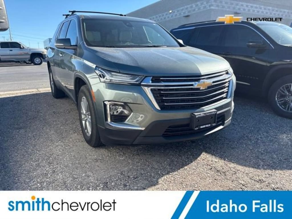 Used 2023 Chevrolet Traverse LT Cloth SUV