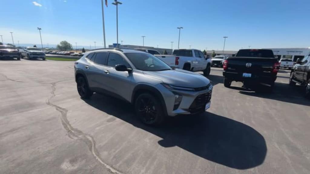 New 2025 Chevrolet Trax Activ SUV