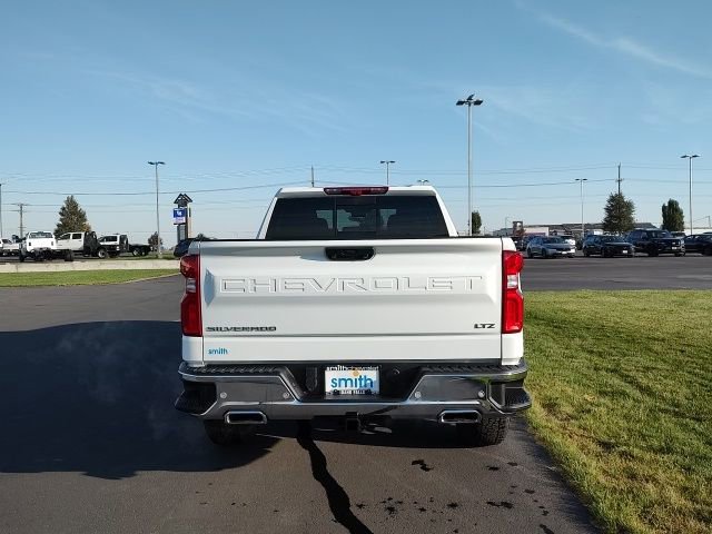 2025 Chevrolet Silverado 1500 LTZ photo 3