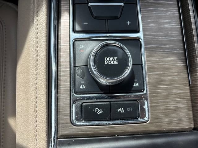 2024 Ford Expedition Limited - Photo 17