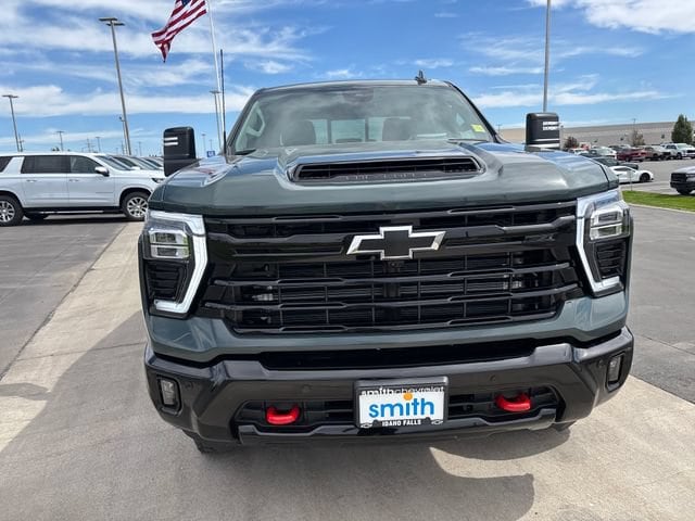 2026 Chevrolet Silverado 3500 HD LTZ - Photo 8