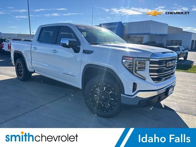 2024 GMC Sierra 1500 SLT's photo