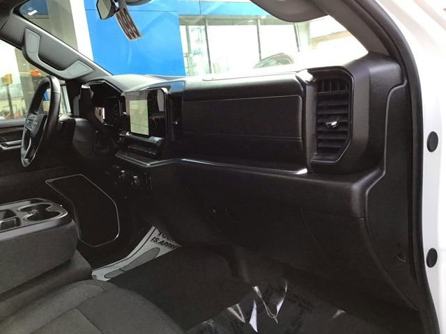 2025 Chevrolet Silverado 1500 LT - Photo 32