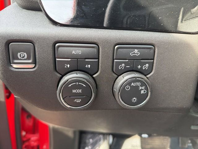 2025 Chevrolet Silverado 1500 LT - Photo 18
