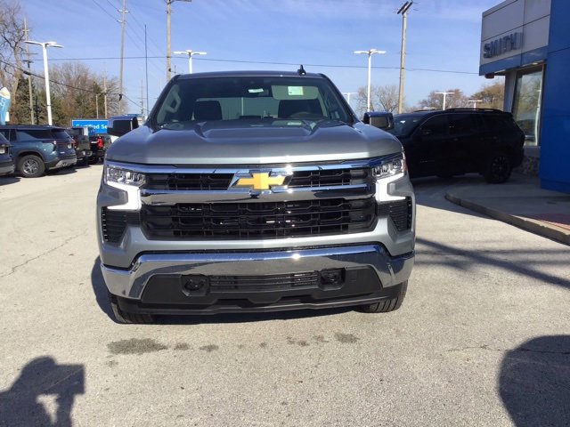 2026 Chevrolet Silverado 1500 LT photo 3