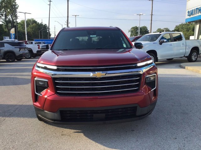 2025 Chevrolet Traverse photo 3