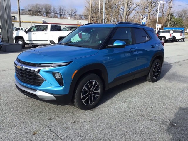 2025 Chevrolet Trailblazer LT photo 4