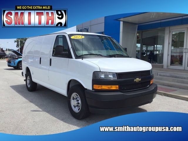 2024 Chevrolet Express 2500 Work Van HD's photo