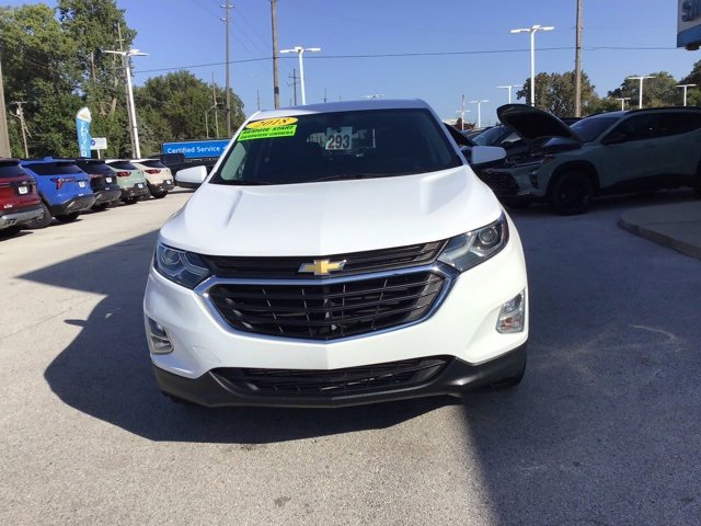 2018 Chevrolet Equinox LT photo 2