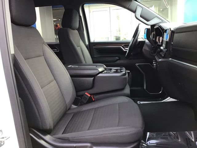 2025 Chevrolet Silverado 1500 LT - Photo 31