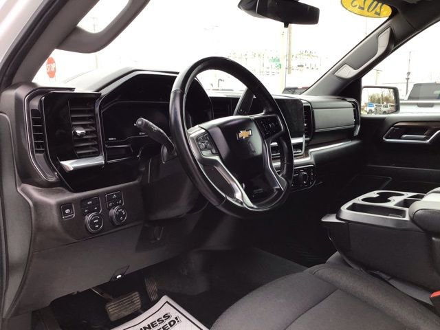 2025 Chevrolet Silverado 1500 LT - Photo 16