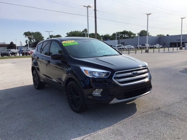 Used 2019 Ford Escape SE with VIN 1FMCU9GD8KUA96966 for sale in Hammond, IN