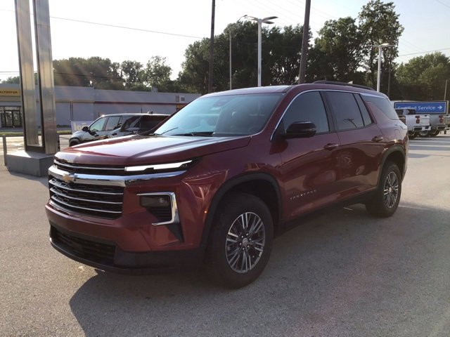 2025 Chevrolet Traverse photo 4