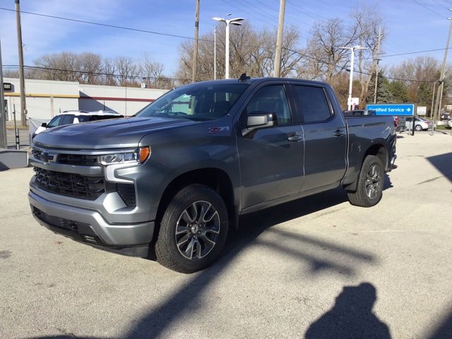 2026 Chevrolet Silverado RST photo 4