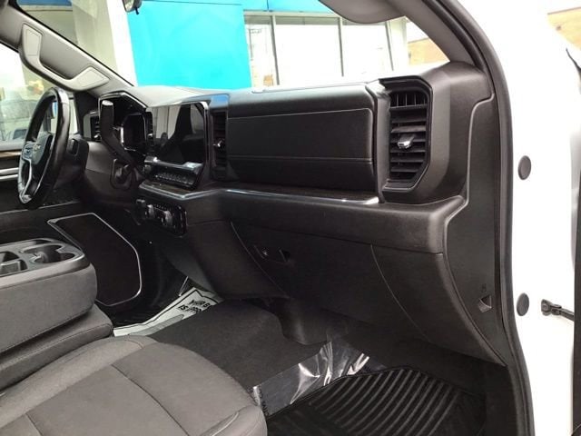 2025 Chevrolet Silverado 1500 LT - Photo 30