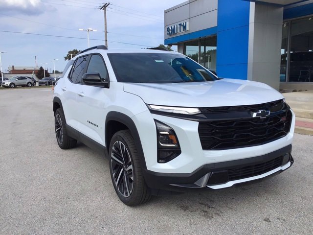 2026 Chevrolet Equinox RS photo 2