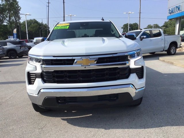 2022 Chevrolet Silverado 1500 LT photo 3
