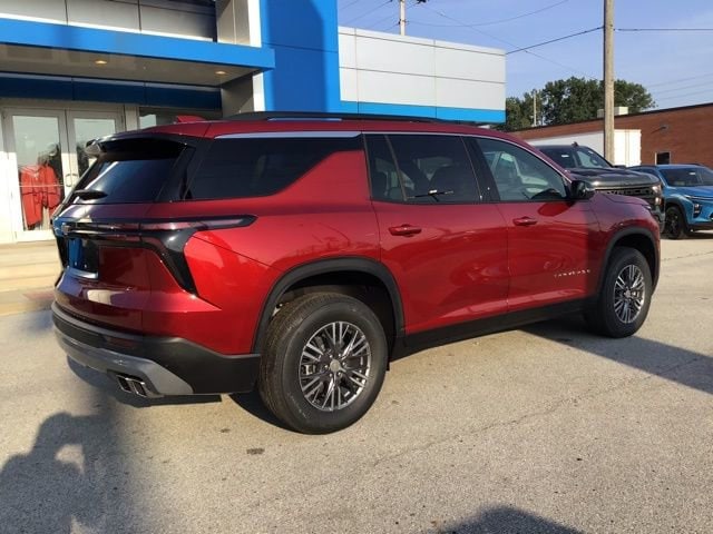 2025 Chevrolet Traverse LT - Photo 12
