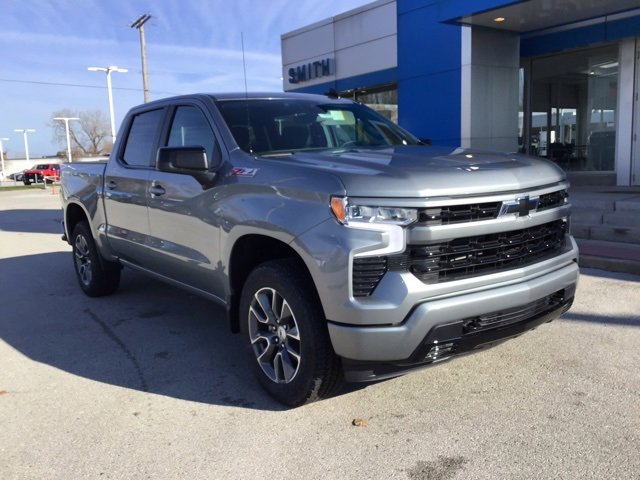 2026 Chevrolet Silverado RST photo 2