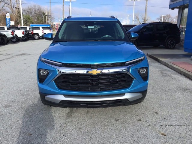 2025 Chevrolet Trailblazer LT photo 3