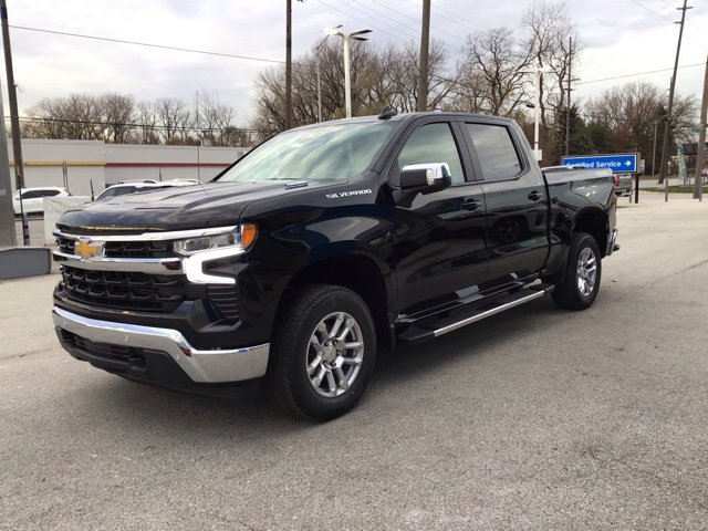 2026 Chevrolet Silverado 1500 LT photo 3