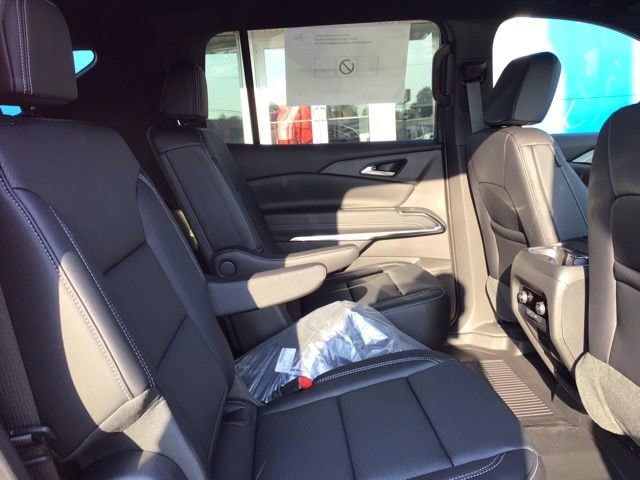 2025 Chevrolet Traverse LT - Photo 28