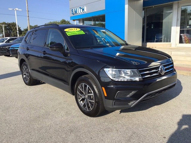 2021 Volkswagen Tiguan S photo 2