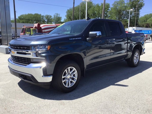 2022 Chevrolet Silverado 1500 LT photo 4