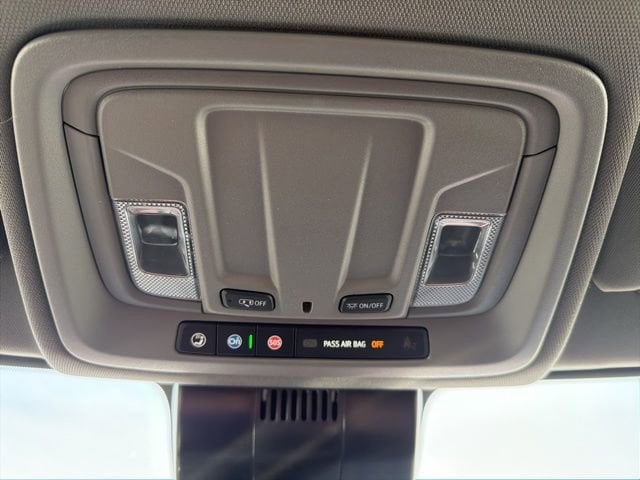 2025 Chevrolet Silverado 1500 LT - Photo 24