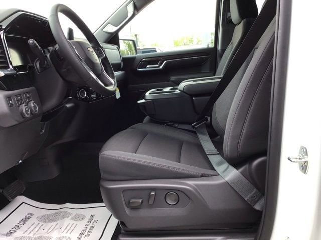 2026 Chevrolet Silverado 1500 LT - Photo 15