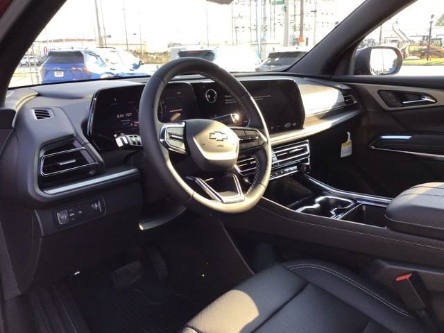 2025 Chevrolet Traverse LT - Photo 18