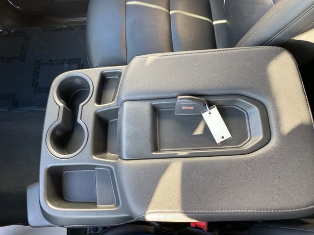 2024 GMC Sierra 1500 SLT - Photo 24