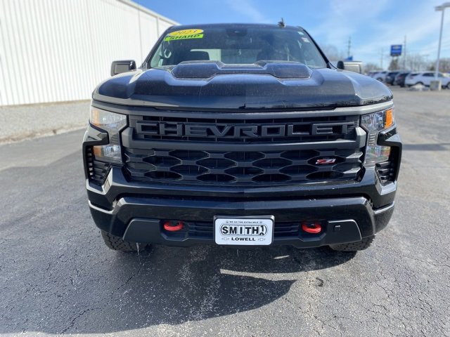 2023 Chevrolet Silverado 1500 Custom Trail Boss photo 2