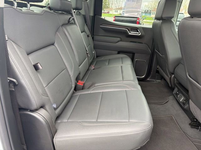 2025 GMC Sierra 1500 SLT - Photo 14